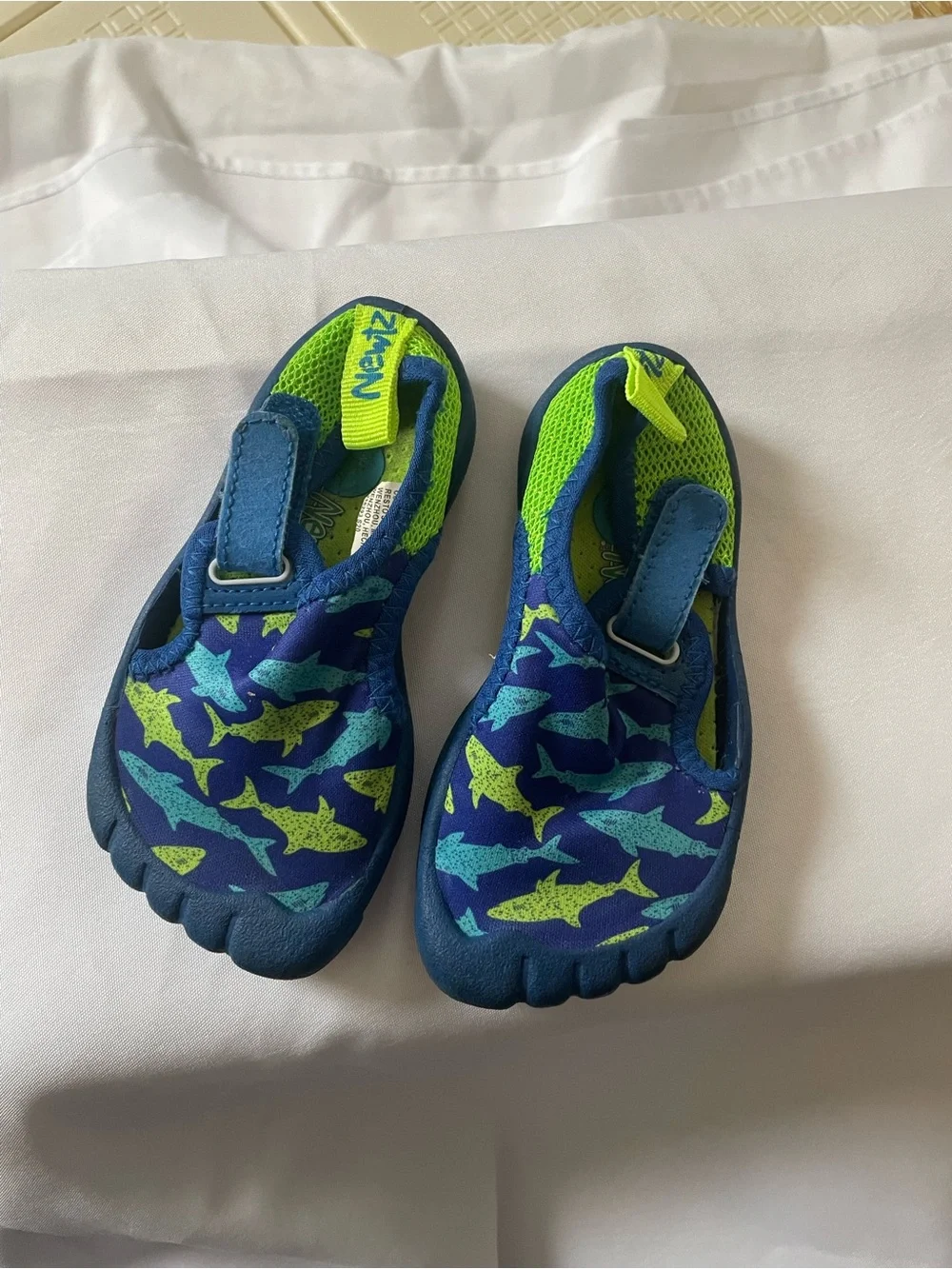 Newtz Kids Navy Shark-Print Velcro Water Shoes with Lime Accents, Size 5/6